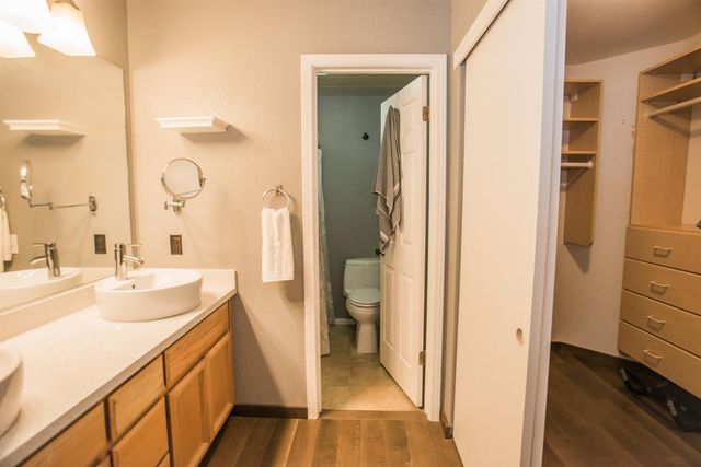 9144 Lakemont Dr, Elk Grove, CA 95624