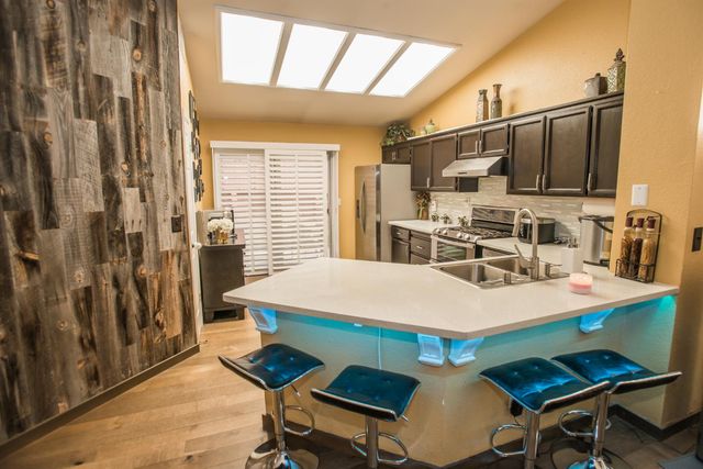 9144 Lakemont Dr, Elk Grove, CA 95624