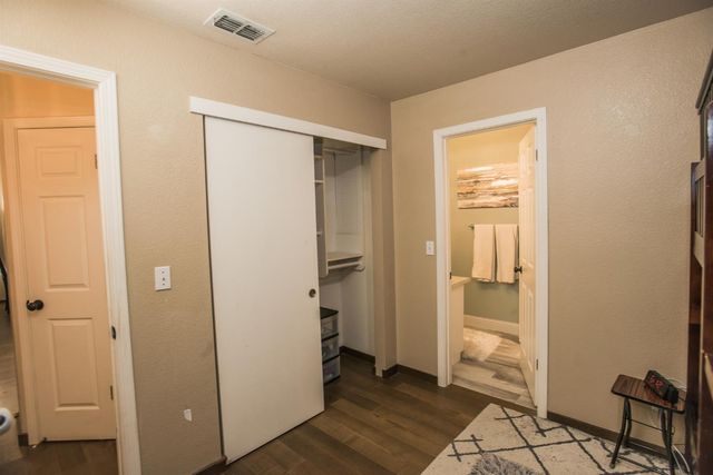 9144 Lakemont Dr, Elk Grove, CA 95624