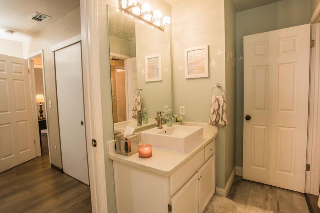 9144 Lakemont Dr, Elk Grove, CA 95624