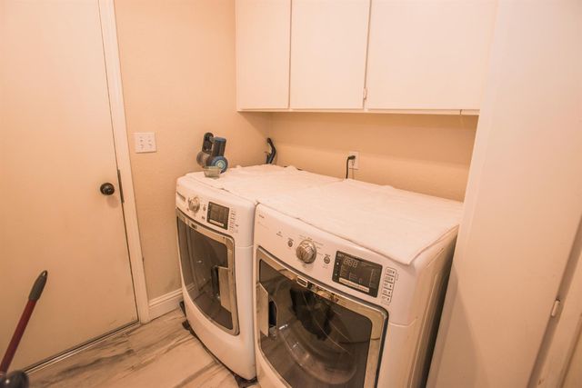 9144 Lakemont Dr, Elk Grove, CA 95624