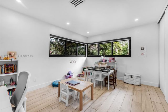 7500 SW 137th St, Palmetto Bay, FL 33158