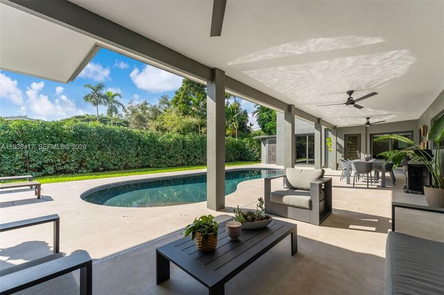 7500 SW 137th St, Palmetto Bay, FL 33158