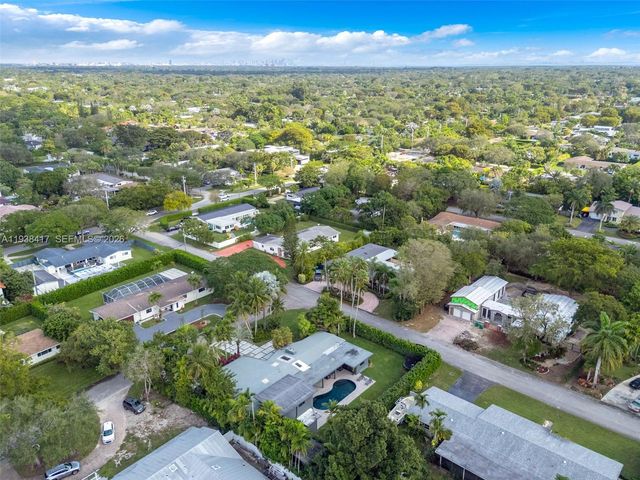 7500 SW 137th St, Palmetto Bay, FL 33158