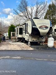 4229 East Pkwy, Gatlinburg, TN 37738