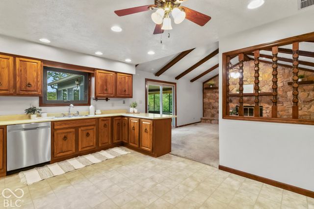 2448 S Sunrise Drive, New Palestine, IN 46163