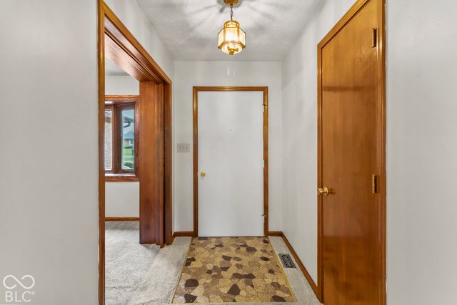 2448 S Sunrise Drive, New Palestine, IN 46163