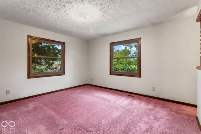 2448 S Sunrise Drive, New Palestine, IN 46163