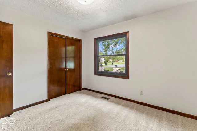 2448 S Sunrise Drive, New Palestine, IN 46163