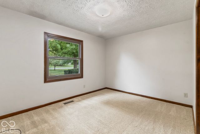 2448 S Sunrise Drive, New Palestine, IN 46163