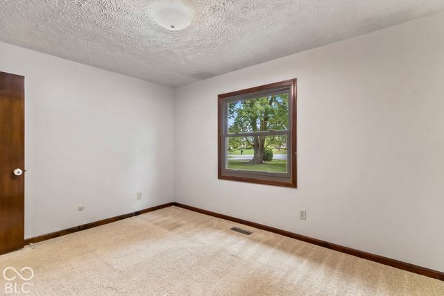 2448 S Sunrise Drive, New Palestine, IN 46163