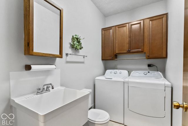2448 S Sunrise Drive, New Palestine, IN 46163