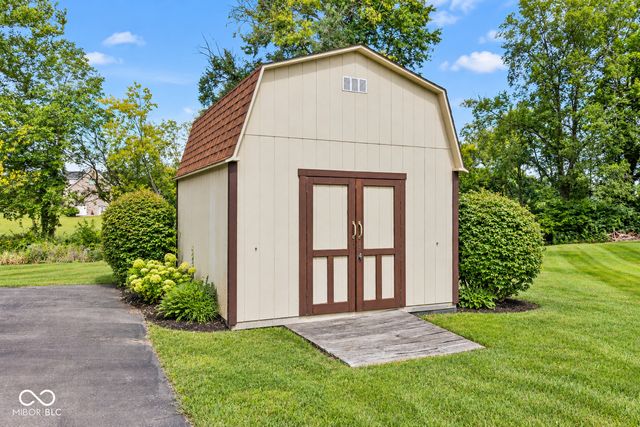 2448 S Sunrise Drive, New Palestine, IN 46163