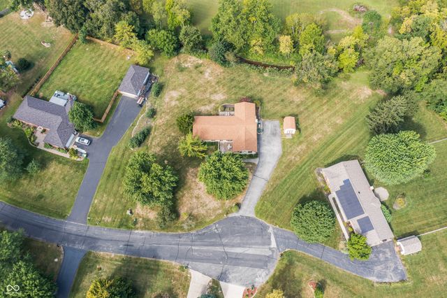 2448 S Sunrise Drive, New Palestine, IN 46163