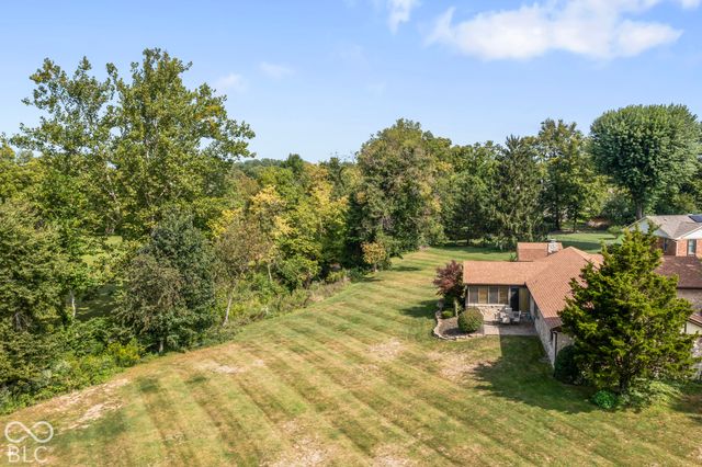 2448 S Sunrise Drive, New Palestine, IN 46163