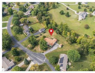 2448 S Sunrise Drive, New Palestine, IN 46163