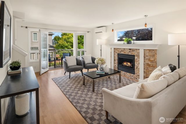 2310 W Dravus Street, Seattle, WA 98199