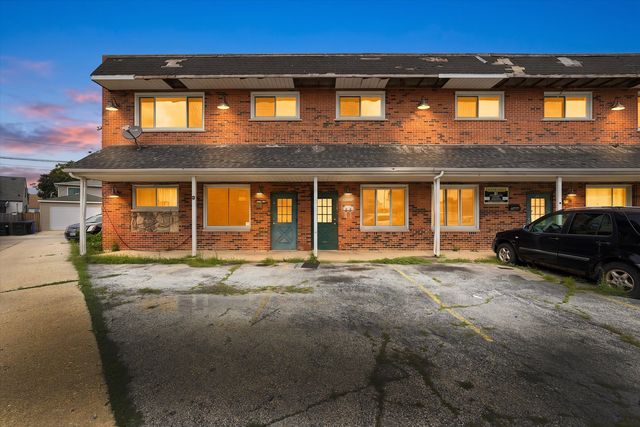 3926 W Columbus Avenue 3926, Chicago, IL 60652