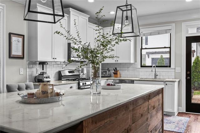 1308 Dupont Commons NW Circle, Atlanta, GA 30318