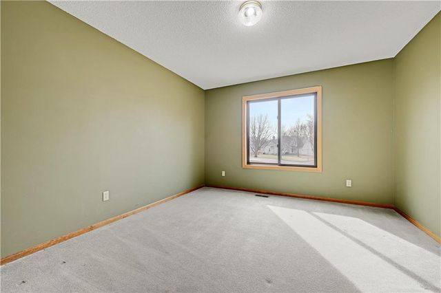 1480 E Sleepy Hollow Drive, Olathe, KS 66062