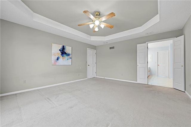 1480 E Sleepy Hollow Drive, Olathe, KS 66062