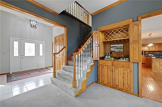 1480 E Sleepy Hollow Drive, Olathe, KS 66062