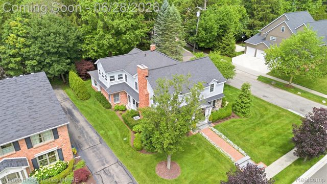 485 Westwood Drive, Bloomfield Hills, MI 48301