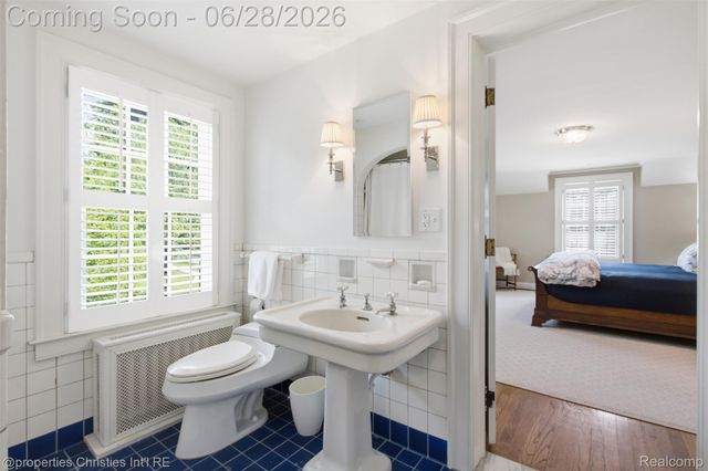 485 Westwood Drive, Bloomfield Hills, MI 48301