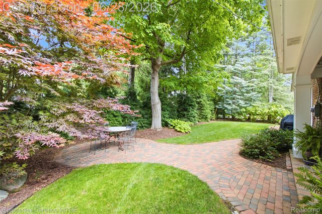 485 Westwood Drive, Bloomfield Hills, MI 48301