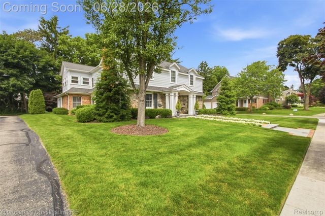485 Westwood Drive, Bloomfield Hills, MI 48301