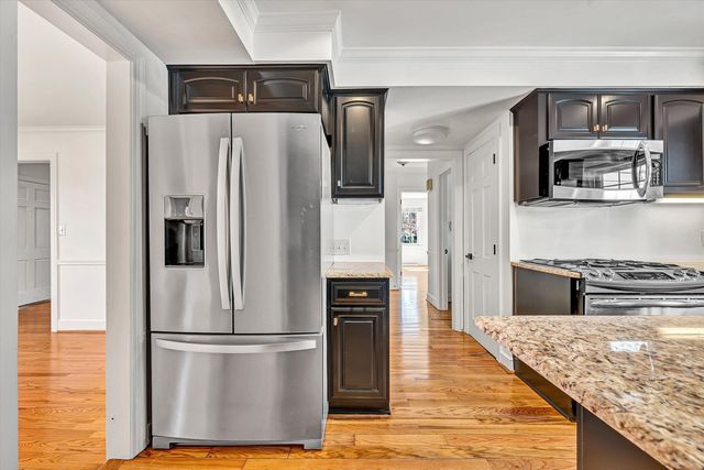 3725 Dogwood LN, Roanoke, VA 24015