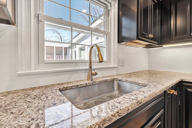 3725 Dogwood LN, Roanoke, VA 24015