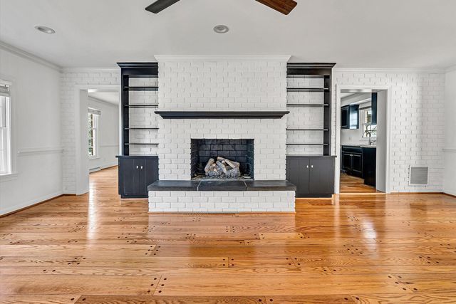 3725 Dogwood LN, Roanoke, VA 24015