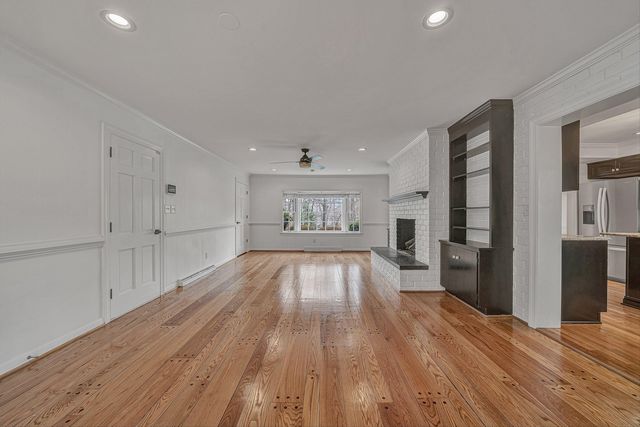 3725 Dogwood LN, Roanoke, VA 24015