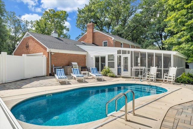 3725 Dogwood LN, Roanoke, VA 24015