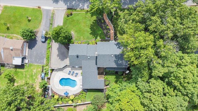 3725 Dogwood LN, Roanoke, VA 24015