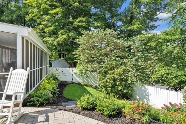 3725 Dogwood LN, Roanoke, VA 24015