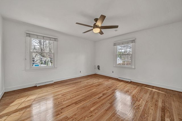 3725 Dogwood LN, Roanoke, VA 24015