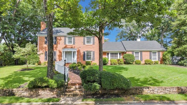 3725 Dogwood LN, Roanoke, VA 24015