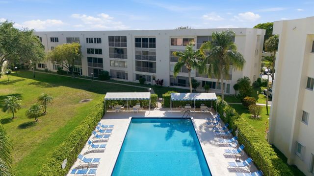 3138 Via Poinciana 306, Lake Worth, FL 33467