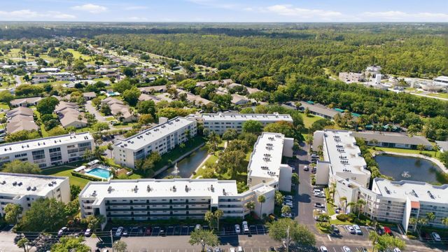 3138 Via Poinciana 306, Lake Worth, FL 33467