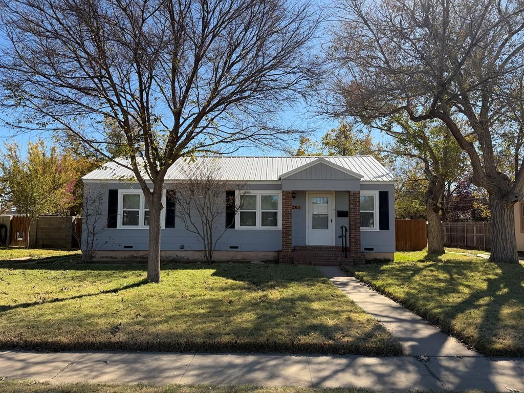 1205 W Michigan Ave, Midland, TX 79701