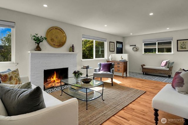 2353 Federal Avenue E, Seattle, WA 98102