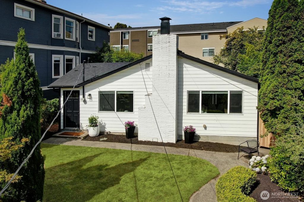 2353 Federal Avenue E, Seattle, WA 98102