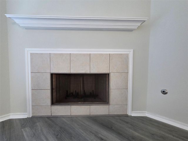 6915 Great Oaks Shadow Drive, Houston, TX 77083