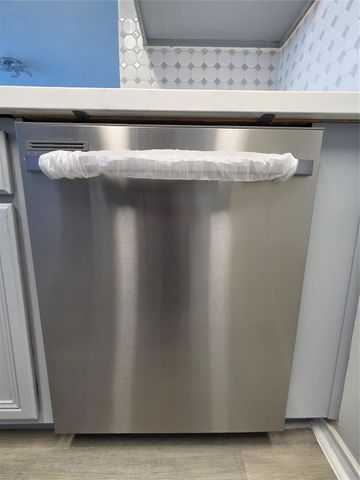 6915 Great Oaks Shadow Drive, Houston, TX 77083