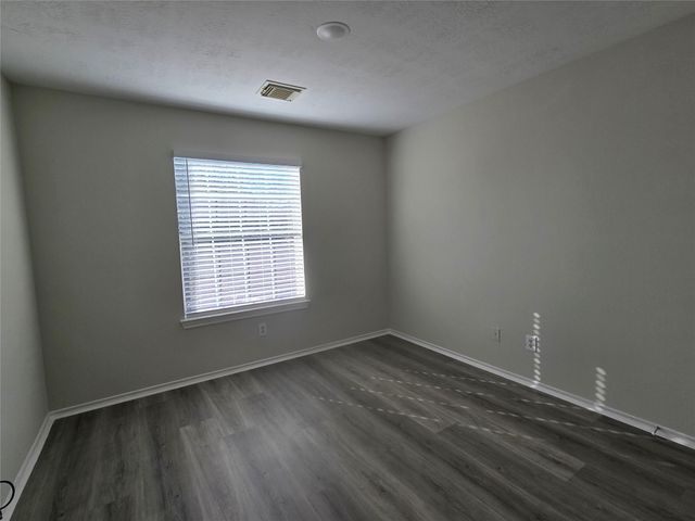 6915 Great Oaks Shadow Drive, Houston, TX 77083