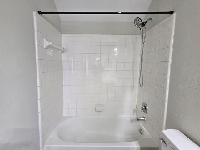 6915 Great Oaks Shadow Drive, Houston, TX 77083