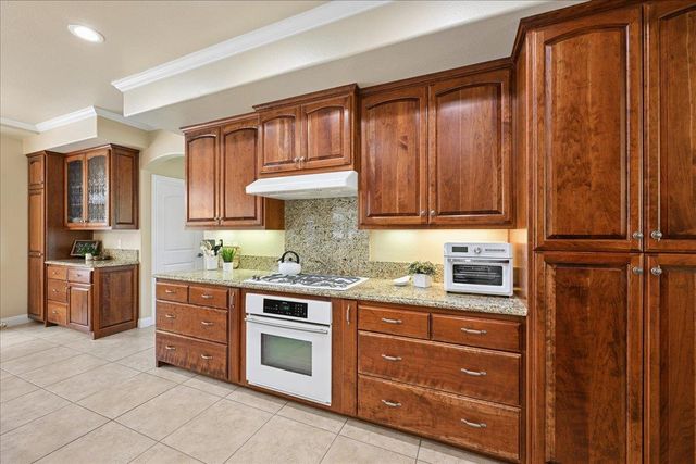 13700 Blackwood Way, Auburn, CA 95602