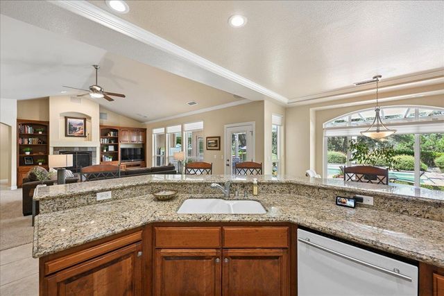 13700 Blackwood Way, Auburn, CA 95602